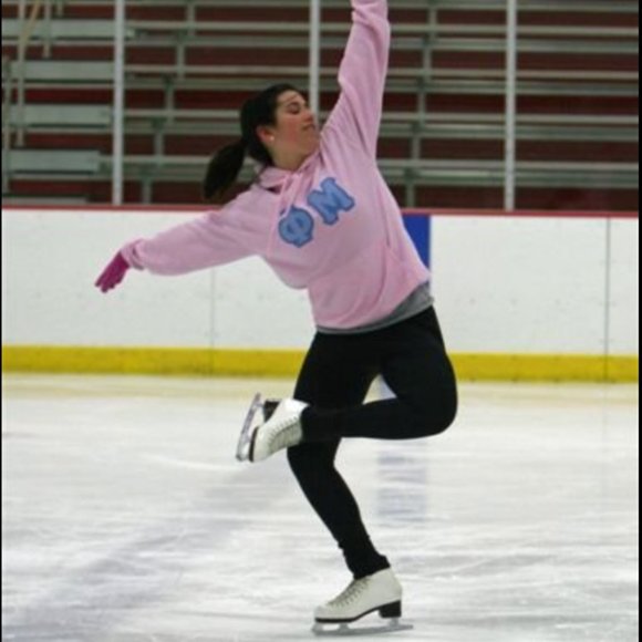 Meet your Posher, Amanda - Picture 2 of 2